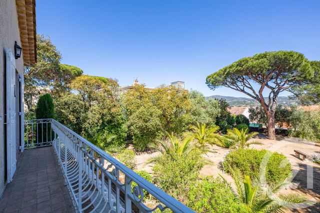 maison à vendre - 6 pièces - 149.23 m2 - STE MAXIME - 83 - PROVENCE-ALPES-COTE-D-AZUR - Century 21 Donzica Immobilier