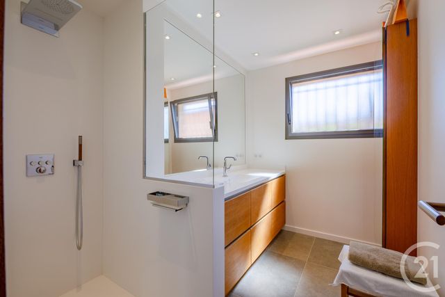 maison à vendre - 6 pièces - 149.23 m2 - STE MAXIME - 83 - PROVENCE-ALPES-COTE-D-AZUR - Century 21 Donzica Immobilier