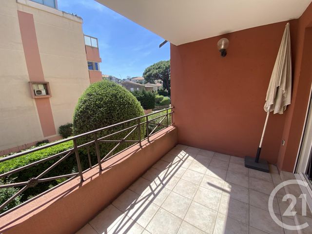 Appartement F2 à vendre - 2 pièces - 41.14 m2 - STE MAXIME - 83 - PROVENCE-ALPES-COTE-D-AZUR - Century 21 Donzica Immobilier