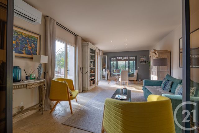 maison à vendre - 7 pièces - 331.0 m2 - STE MAXIME - 83 - PROVENCE-ALPES-COTE-D-AZUR - Century 21 Donzica Immobilier