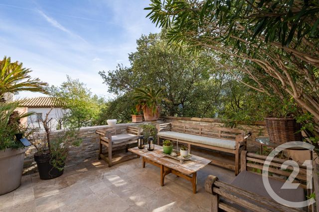 maison à vendre - 7 pièces - 331.0 m2 - STE MAXIME - 83 - PROVENCE-ALPES-COTE-D-AZUR - Century 21 Donzica Immobilier