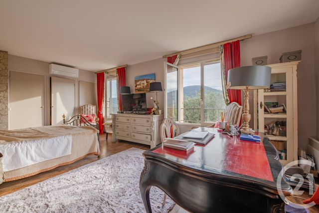 maison à vendre - 7 pièces - 331.0 m2 - STE MAXIME - 83 - PROVENCE-ALPES-COTE-D-AZUR - Century 21 Donzica Immobilier