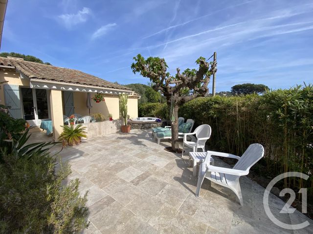 maison à vendre - 5 pièces - 120.0 m2 - STE MAXIME - 83 - PROVENCE-ALPES-COTE-D-AZUR - Century 21 Donzica Immobilier