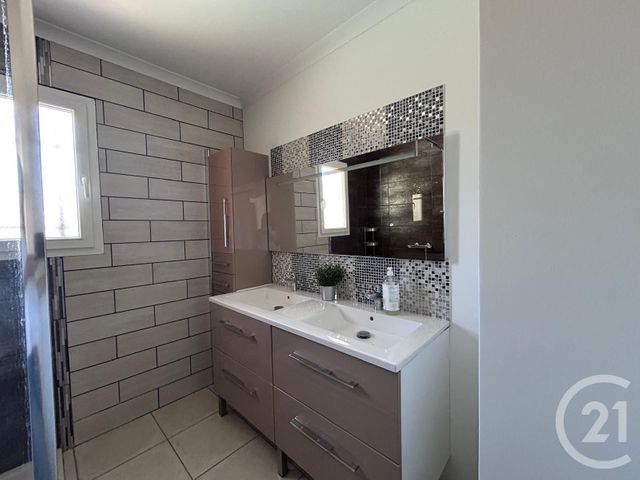 maison à vendre - 4 pièces - 100.0 m2 - ROQUEBRUNE SUR ARGENS - 83 - PROVENCE-ALPES-COTE-D-AZUR - Century 21 Donzica Immobilier