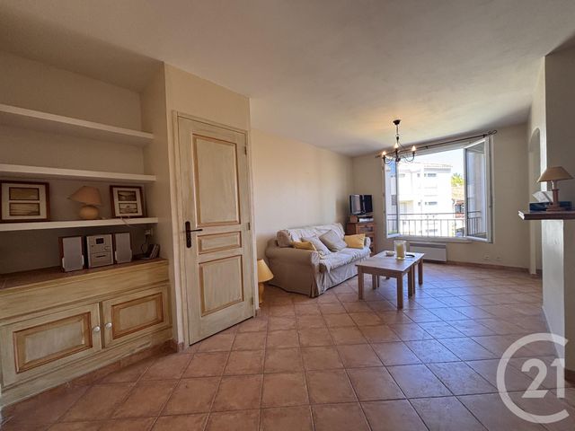 Appartement F2 à vendre - 2 pièces - 31.57 m2 - ST TROPEZ - 83 - PROVENCE-ALPES-COTE-D-AZUR - Century 21 Donzica Immobilier