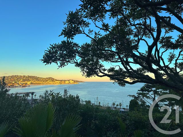 maison à vendre - 9 pièces - 289.0 m2 - STE MAXIME - 83 - PROVENCE-ALPES-COTE-D-AZUR - Century 21 Donzica Immobilier