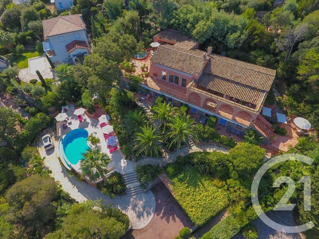 maison à vendre - 9 pièces - 289.0 m2 - STE MAXIME - 83 - PROVENCE-ALPES-COTE-D-AZUR - Century 21 Donzica Immobilier