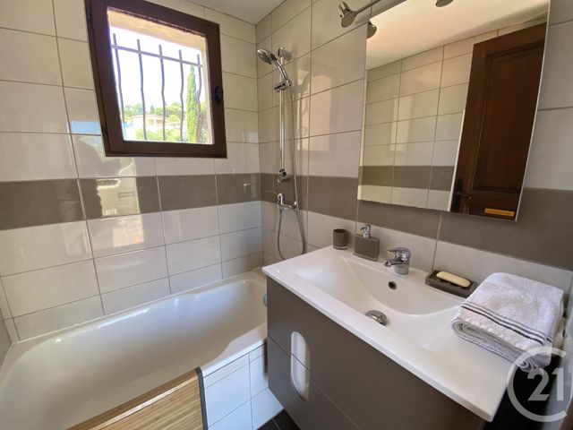 maison à vendre - 6 pièces - 116.0 m2 - STE MAXIME - 83 - PROVENCE-ALPES-COTE-D-AZUR - Century 21 Donzica Immobilier