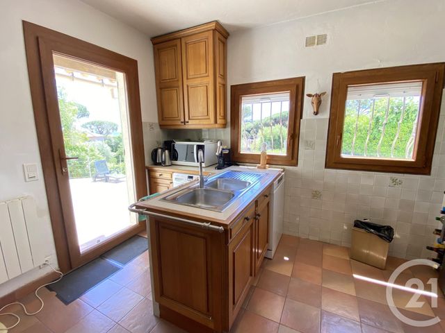 maison à vendre - 6 pièces - 116.0 m2 - STE MAXIME - 83 - PROVENCE-ALPES-COTE-D-AZUR - Century 21 Donzica Immobilier
