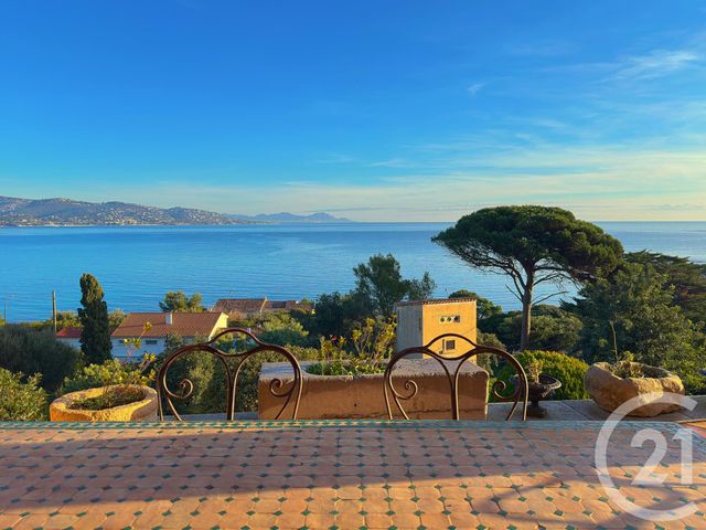 maison à vendre - 10 pièces - 245.26 m2 - STE MAXIME - 83 - PROVENCE-ALPES-COTE-D-AZUR - Century 21 Donzica Immobilier