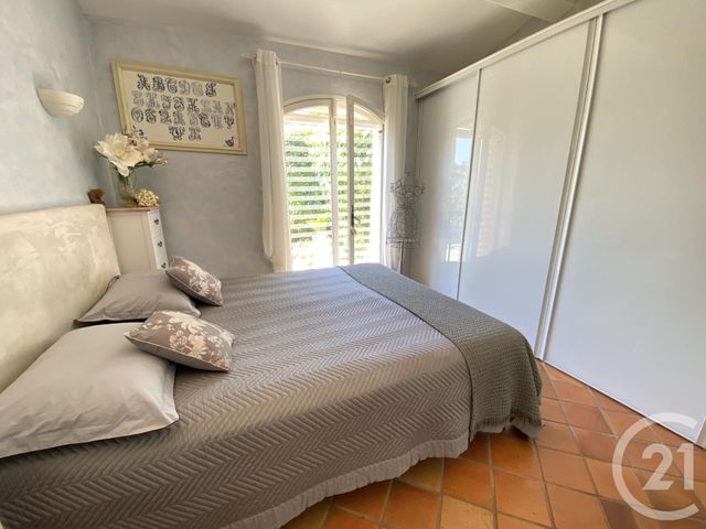 maison à vendre - 4 pièces - 91.57 m2 - STE MAXIME - 83 - PROVENCE-ALPES-COTE-D-AZUR - Century 21 Donzica Immobilier