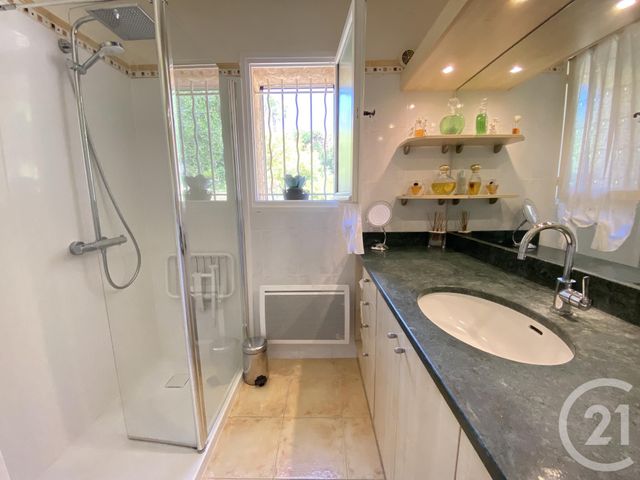 maison à vendre - 4 pièces - 91.57 m2 - STE MAXIME - 83 - PROVENCE-ALPES-COTE-D-AZUR - Century 21 Donzica Immobilier