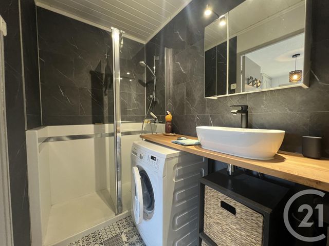 Appartement F2 à vendre - 2 pièces - 31.0 m2 - STE MAXIME - 83 - PROVENCE-ALPES-COTE-D-AZUR - Century 21 Donzica Immobilier