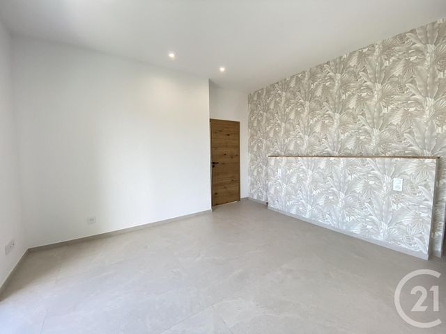 maison à vendre - 7 pièces - 238.0 m2 - LES ISSAMBRES - 83 - PROVENCE-ALPES-COTE-D-AZUR - Century 21 Donzica Immobilier