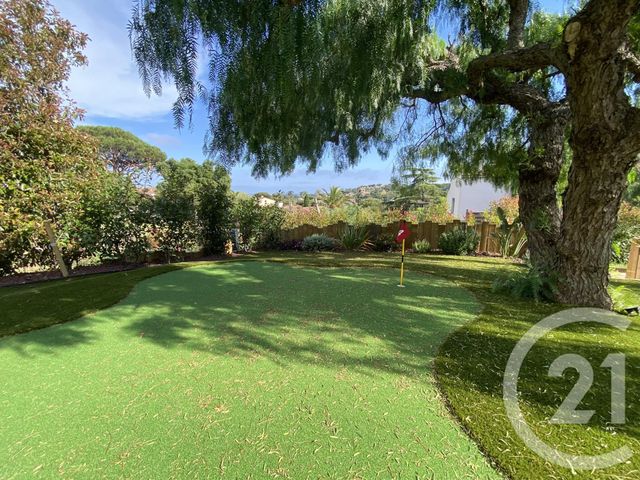maison à vendre - 7 pièces - 238.0 m2 - LES ISSAMBRES - 83 - PROVENCE-ALPES-COTE-D-AZUR - Century 21 Donzica Immobilier