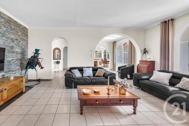 maison à vendre - 5 pièces - 143.0 m2 - LES ISSAMBRES - 83 - PROVENCE-ALPES-COTE-D-AZUR - Century 21 Donzica Immobilier