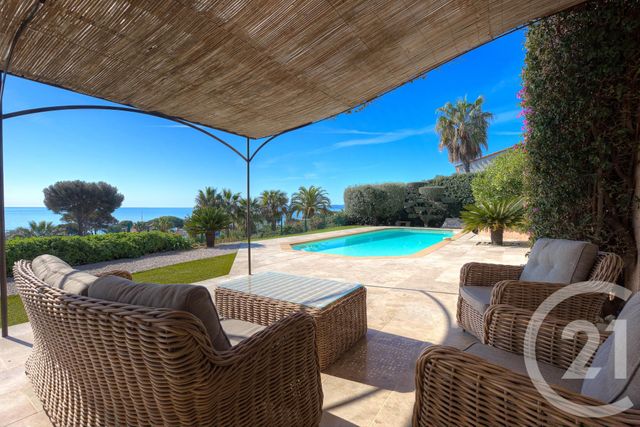 maison à vendre - 5 pièces - 143.0 m2 - LES ISSAMBRES - 83 - PROVENCE-ALPES-COTE-D-AZUR - Century 21 Donzica Immobilier