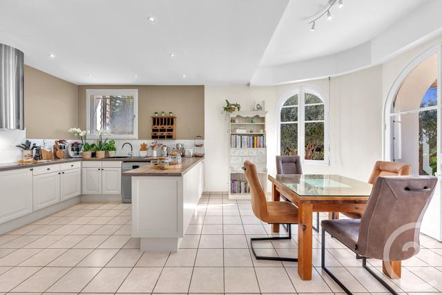 maison à vendre - 5 pièces - 143.0 m2 - LES ISSAMBRES - 83 - PROVENCE-ALPES-COTE-D-AZUR - Century 21 Donzica Immobilier