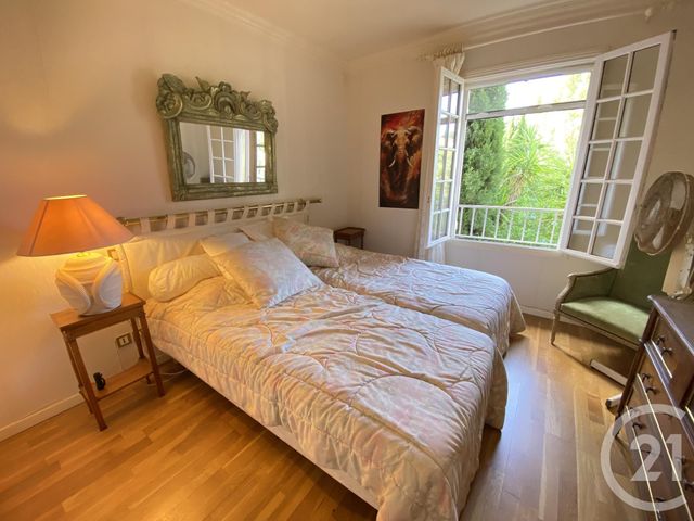 maison à vendre - 7 pièces - 171.83 m2 - STE MAXIME - 83 - PROVENCE-ALPES-COTE-D-AZUR - Century 21 Donzica Immobilier