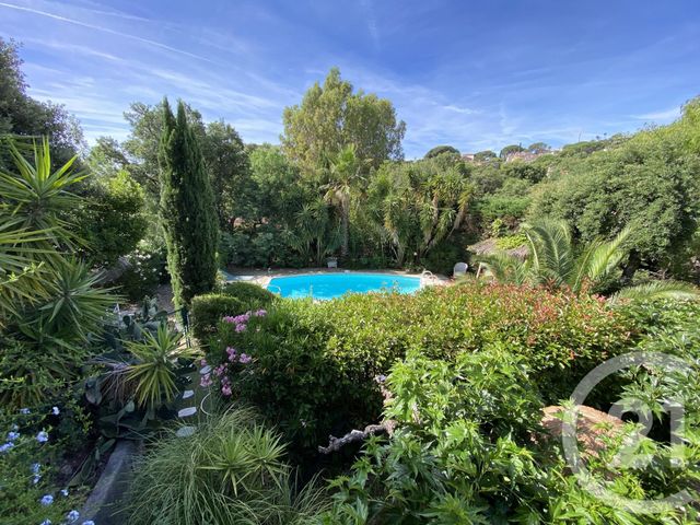 maison à vendre - 7 pièces - 171.83 m2 - STE MAXIME - 83 - PROVENCE-ALPES-COTE-D-AZUR - Century 21 Donzica Immobilier
