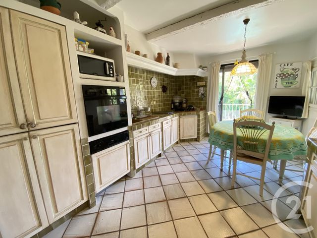 maison à vendre - 7 pièces - 171.83 m2 - STE MAXIME - 83 - PROVENCE-ALPES-COTE-D-AZUR - Century 21 Donzica Immobilier