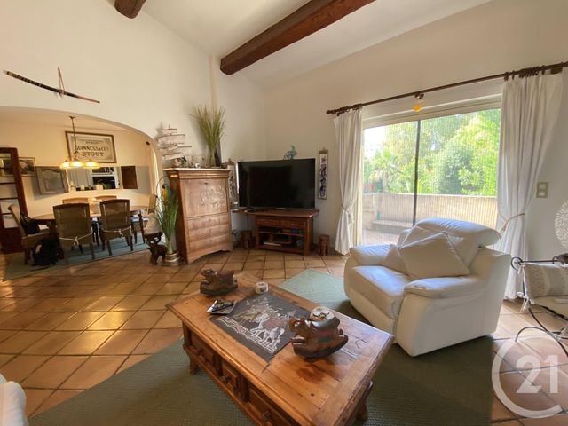 maison à vendre - 7 pièces - 171.83 m2 - STE MAXIME - 83 - PROVENCE-ALPES-COTE-D-AZUR - Century 21 Donzica Immobilier