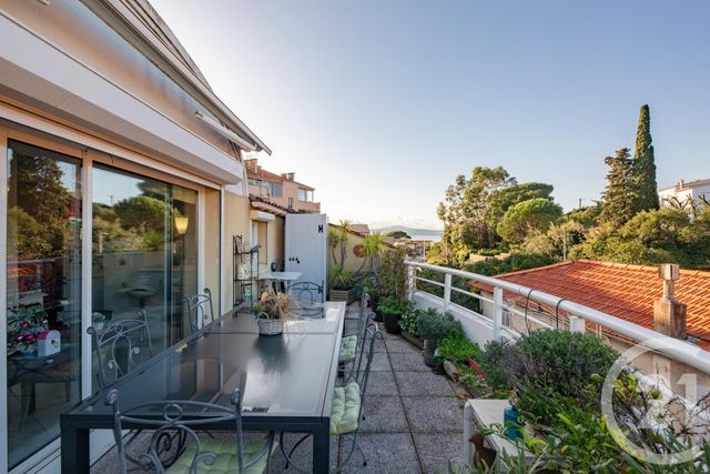 Appartement F3 à vendre - 3 pièces - 81.45 m2 - STE MAXIME - 83 - PROVENCE-ALPES-COTE-D-AZUR - Century 21 Donzica Immobilier
