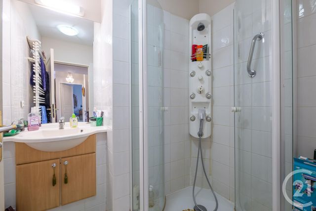 Appartement F3 à vendre - 3 pièces - 81.45 m2 - STE MAXIME - 83 - PROVENCE-ALPES-COTE-D-AZUR - Century 21 Donzica Immobilier