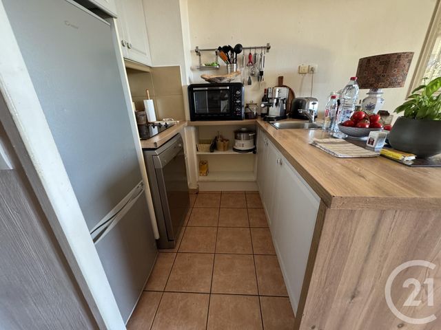 Appartement F3 à vendre - 3 pièces - 51.0 m2 - LES ISSAMBRES - 83 - PROVENCE-ALPES-COTE-D-AZUR - Century 21 Donzica Immobilier