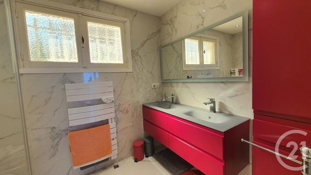 maison à vendre - 7 pièces - 171.88 m2 - STE MAXIME - 83 - PROVENCE-ALPES-COTE-D-AZUR - Century 21 Donzica Immobilier