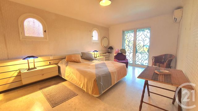 maison à vendre - 7 pièces - 171.88 m2 - STE MAXIME - 83 - PROVENCE-ALPES-COTE-D-AZUR - Century 21 Donzica Immobilier