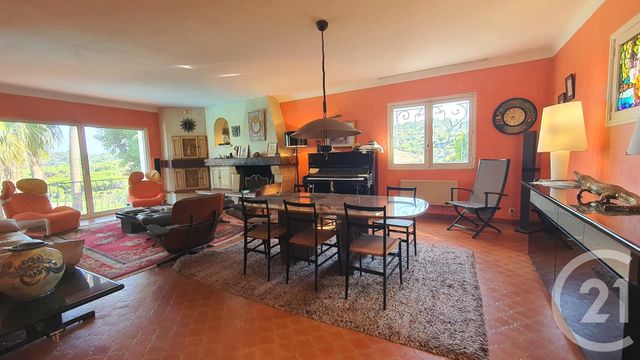 maison à vendre - 7 pièces - 171.88 m2 - STE MAXIME - 83 - PROVENCE-ALPES-COTE-D-AZUR - Century 21 Donzica Immobilier