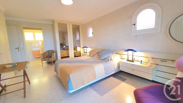 maison à vendre - 7 pièces - 171.88 m2 - STE MAXIME - 83 - PROVENCE-ALPES-COTE-D-AZUR - Century 21 Donzica Immobilier