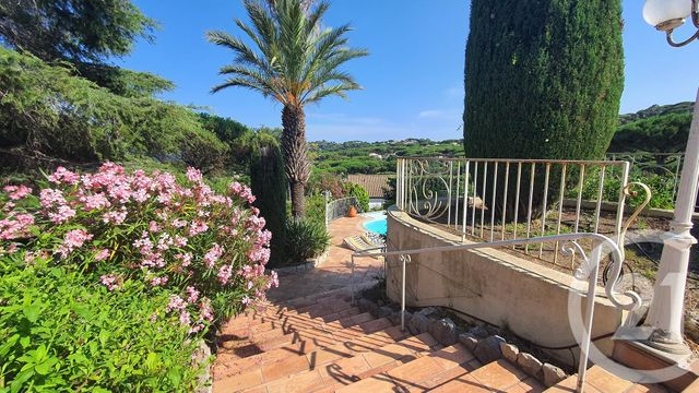 maison à vendre - 7 pièces - 171.88 m2 - STE MAXIME - 83 - PROVENCE-ALPES-COTE-D-AZUR - Century 21 Donzica Immobilier