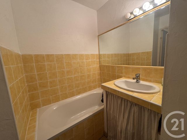 Appartement F2 à vendre - 2 pièces - 27.0 m2 - STE MAXIME - 83 - PROVENCE-ALPES-COTE-D-AZUR - Century 21 Donzica Immobilier