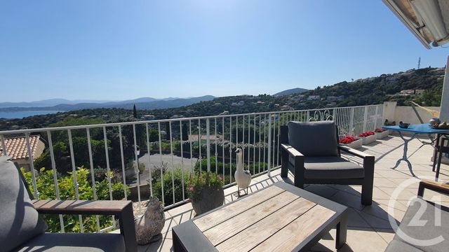 maison à vendre - 6 pièces - 144.0 m2 - LES ISSAMBRES - 83 - PROVENCE-ALPES-COTE-D-AZUR - Century 21 Donzica Immobilier