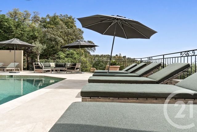 maison à vendre - 7 pièces - 300.0 m2 - STE MAXIME - 83 - PROVENCE-ALPES-COTE-D-AZUR - Century 21 Donzica Immobilier
