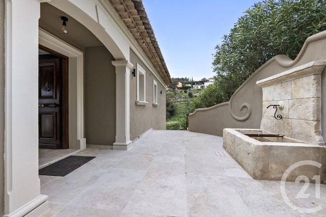 maison à vendre - 7 pièces - 300.0 m2 - STE MAXIME - 83 - PROVENCE-ALPES-COTE-D-AZUR - Century 21 Donzica Immobilier