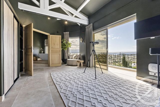 maison à vendre - 7 pièces - 300.0 m2 - STE MAXIME - 83 - PROVENCE-ALPES-COTE-D-AZUR - Century 21 Donzica Immobilier
