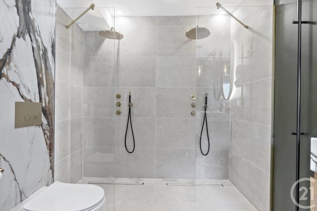 maison à vendre - 7 pièces - 300.0 m2 - STE MAXIME - 83 - PROVENCE-ALPES-COTE-D-AZUR - Century 21 Donzica Immobilier