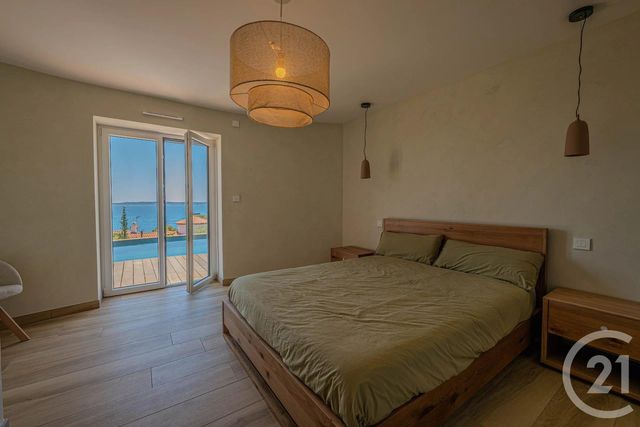 maison à vendre - 8 pièces - 230.09 m2 - ROQUEBRUNE SUR ARGENS - 83 - PROVENCE-ALPES-COTE-D-AZUR - Century 21 Donzica Immobilier