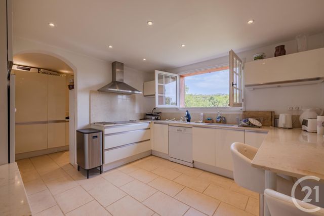 maison à vendre - 9 pièces - 228.71 m2 - STE MAXIME - 83 - PROVENCE-ALPES-COTE-D-AZUR - Century 21 Donzica Immobilier