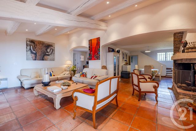 maison à vendre - 9 pièces - 228.71 m2 - STE MAXIME - 83 - PROVENCE-ALPES-COTE-D-AZUR - Century 21 Donzica Immobilier
