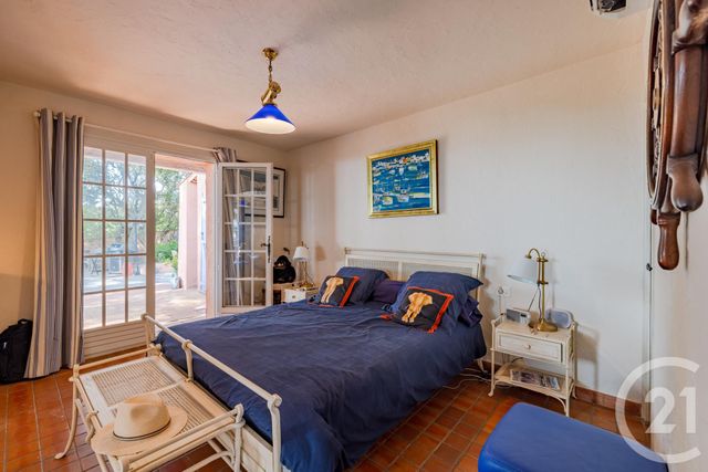 maison à vendre - 9 pièces - 228.71 m2 - STE MAXIME - 83 - PROVENCE-ALPES-COTE-D-AZUR - Century 21 Donzica Immobilier