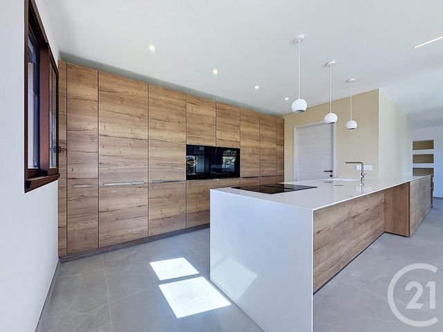maison à vendre - 7 pièces - 182.0 m2 - LES ISSAMBRES - 83 - PROVENCE-ALPES-COTE-D-AZUR - Century 21 Donzica Immobilier
