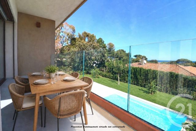 maison à vendre - 7 pièces - 182.0 m2 - LES ISSAMBRES - 83 - PROVENCE-ALPES-COTE-D-AZUR - Century 21 Donzica Immobilier