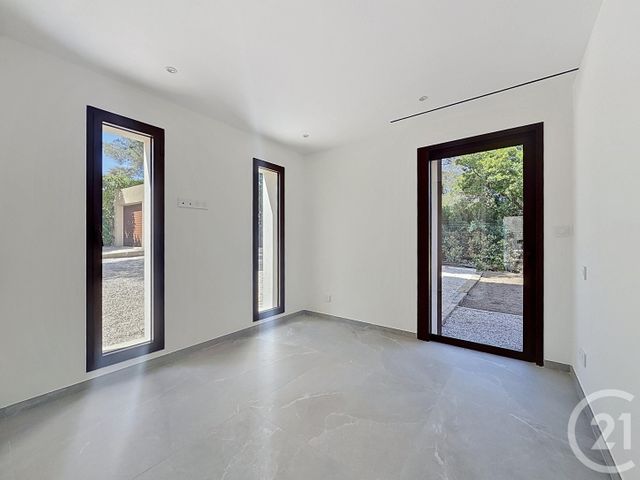 maison à vendre - 7 pièces - 182.0 m2 - LES ISSAMBRES - 83 - PROVENCE-ALPES-COTE-D-AZUR - Century 21 Donzica Immobilier