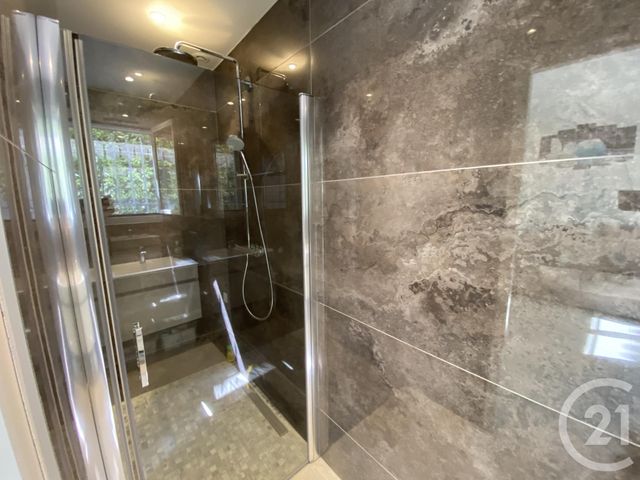 maison à vendre - 6 pièces - 166.0 m2 - STE MAXIME - 83 - PROVENCE-ALPES-COTE-D-AZUR - Century 21 Donzica Immobilier