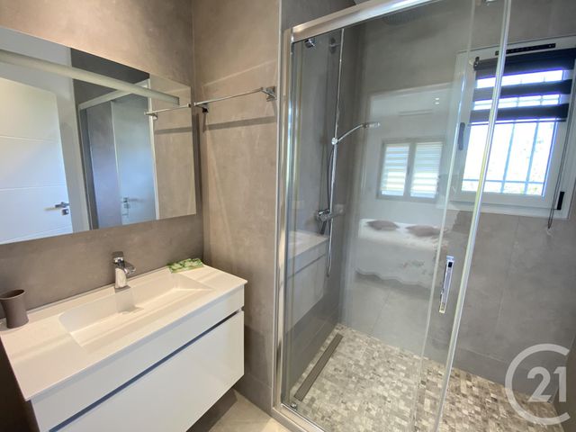 maison à vendre - 6 pièces - 166.0 m2 - STE MAXIME - 83 - PROVENCE-ALPES-COTE-D-AZUR - Century 21 Donzica Immobilier