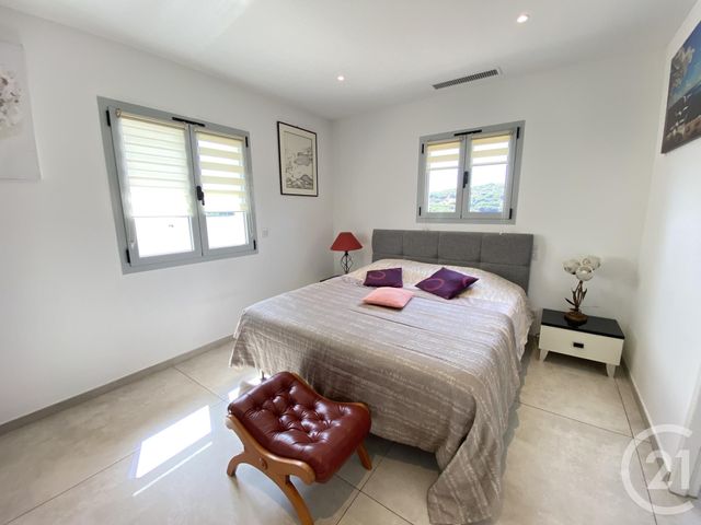 maison à vendre - 6 pièces - 166.0 m2 - STE MAXIME - 83 - PROVENCE-ALPES-COTE-D-AZUR - Century 21 Donzica Immobilier